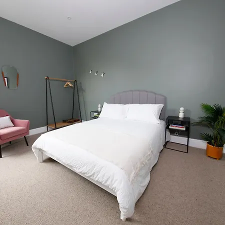 The Artist's House Apartment Scarborough