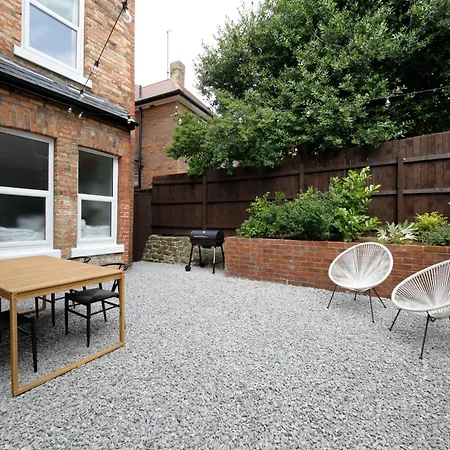 The Artist's House Apartment Scarborough